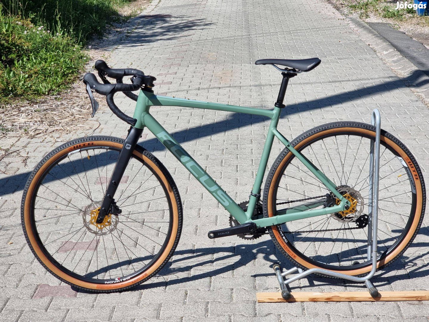 Újsz. TOP Focus Atlas Gravel Grx 800 hydro Novatec cube specialized