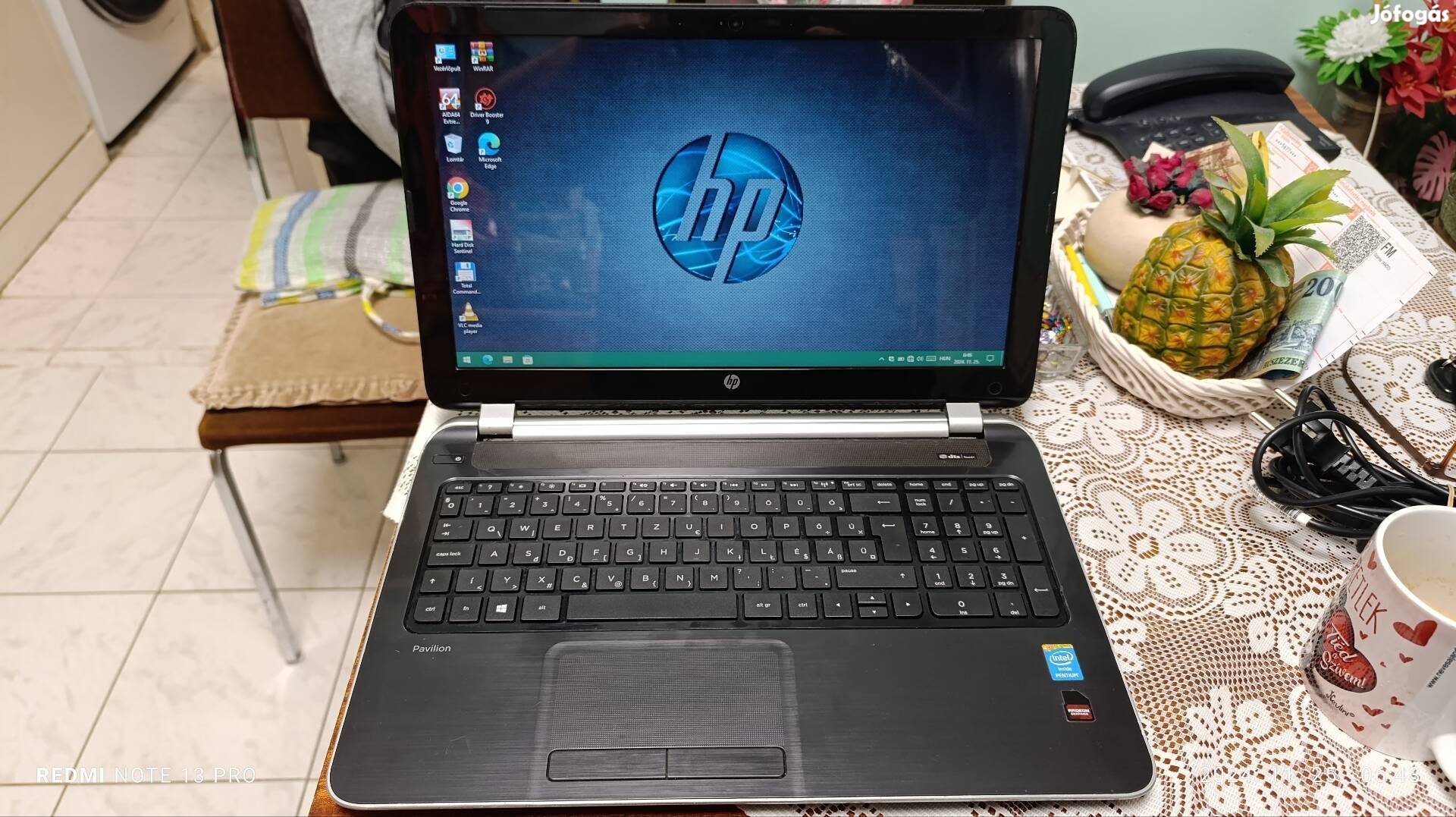 Újszerű 15,6' HP laptop eladó új SSD -vel 