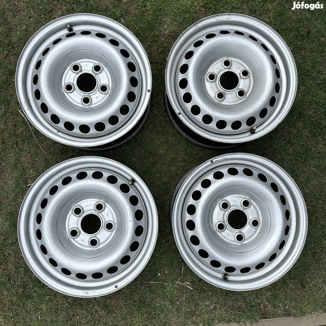Újszerű 16" 5x120 6,5J ET51 VW T5, T6 lemezfelni, acélfelni eladó!