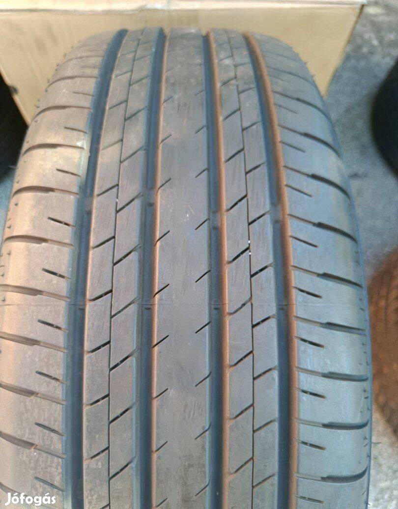 Újszerű 225/60 18 Bridgestone nyári gumi r18 " dot18