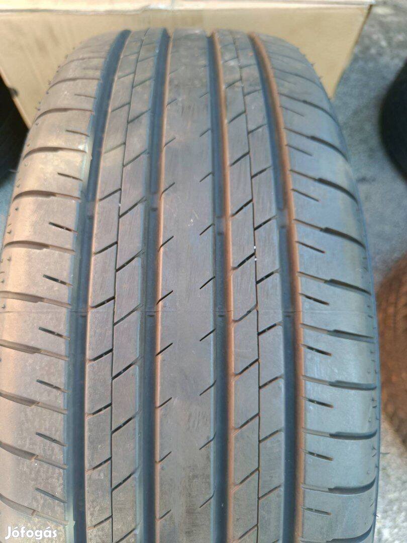 Újszerű 225/60 18 Bridgestone nyári gumi r18 " dot18