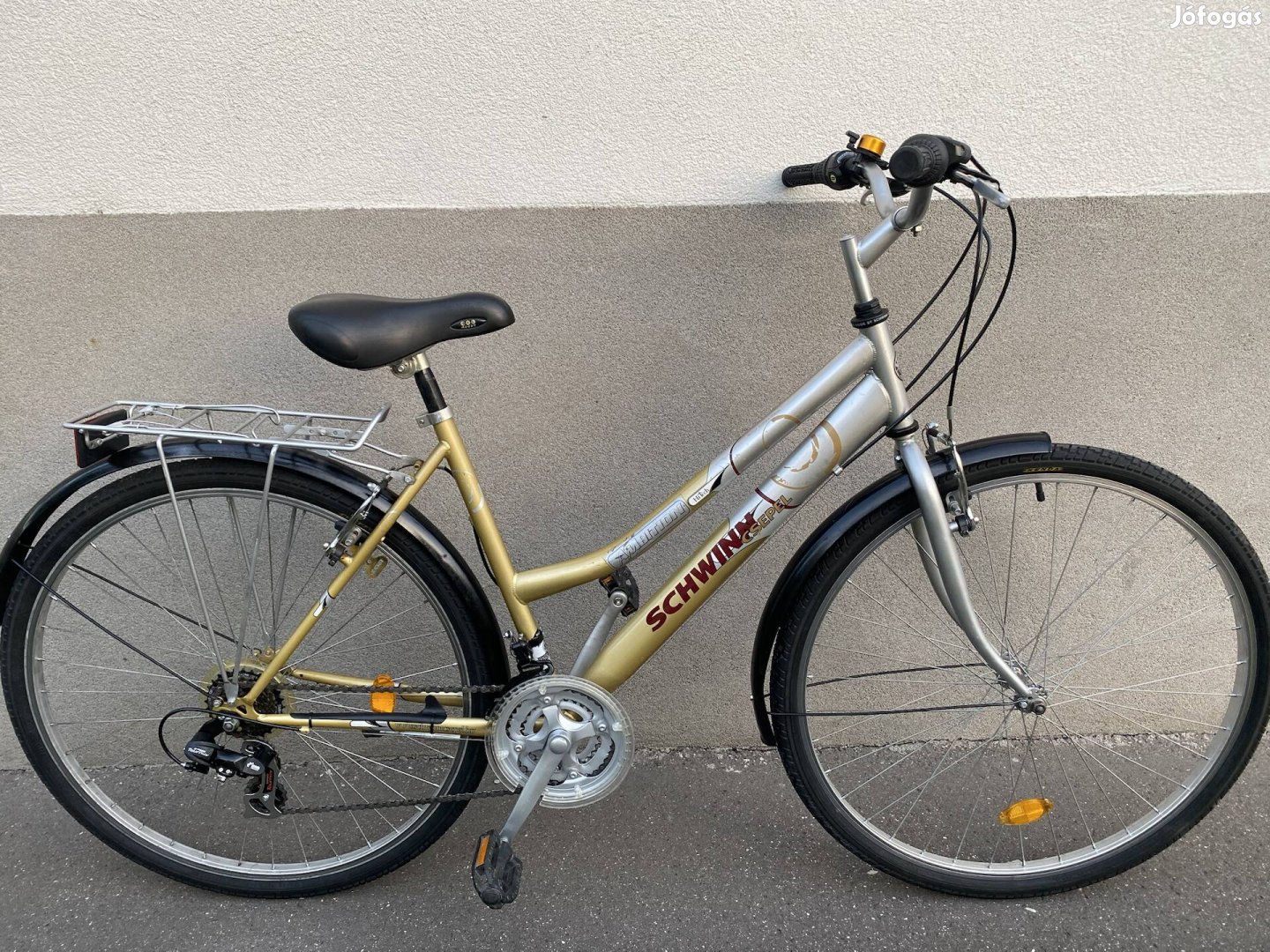 Újszerű 28-as,Schwinn Csepel,Felszerelt,Hibátlan Unisex kerékpár.