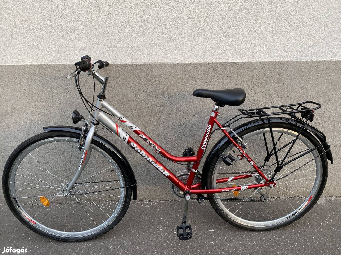 Újszerű,28-as,Unisex kerékpár,szezonra kész bicikli.