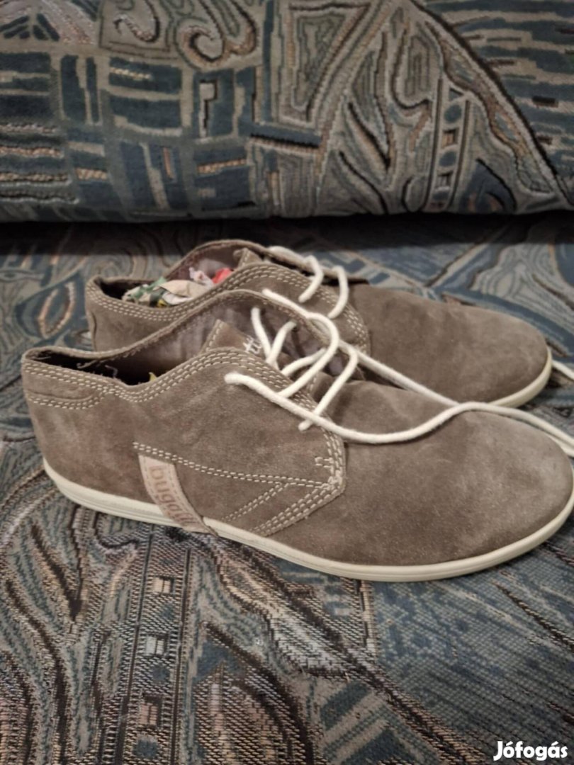 Újszerű 41 es Bugatti velúr férficipő