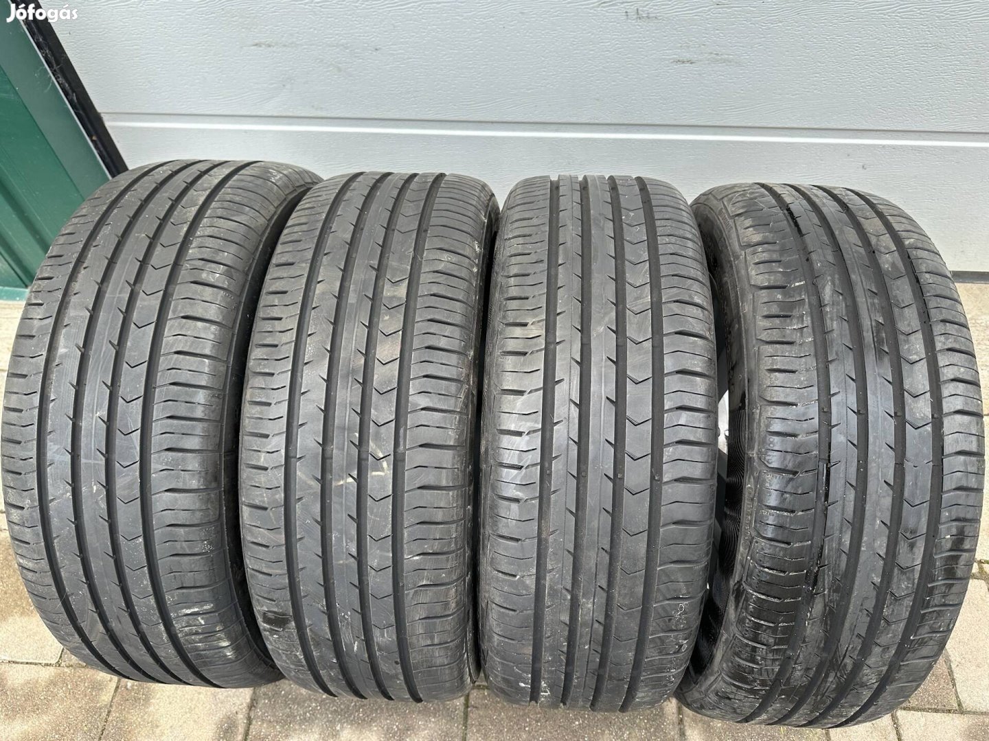 Újszerű 6-7mm 205/55 R16 Contipremiumcontact5 nyári gumi eladó!