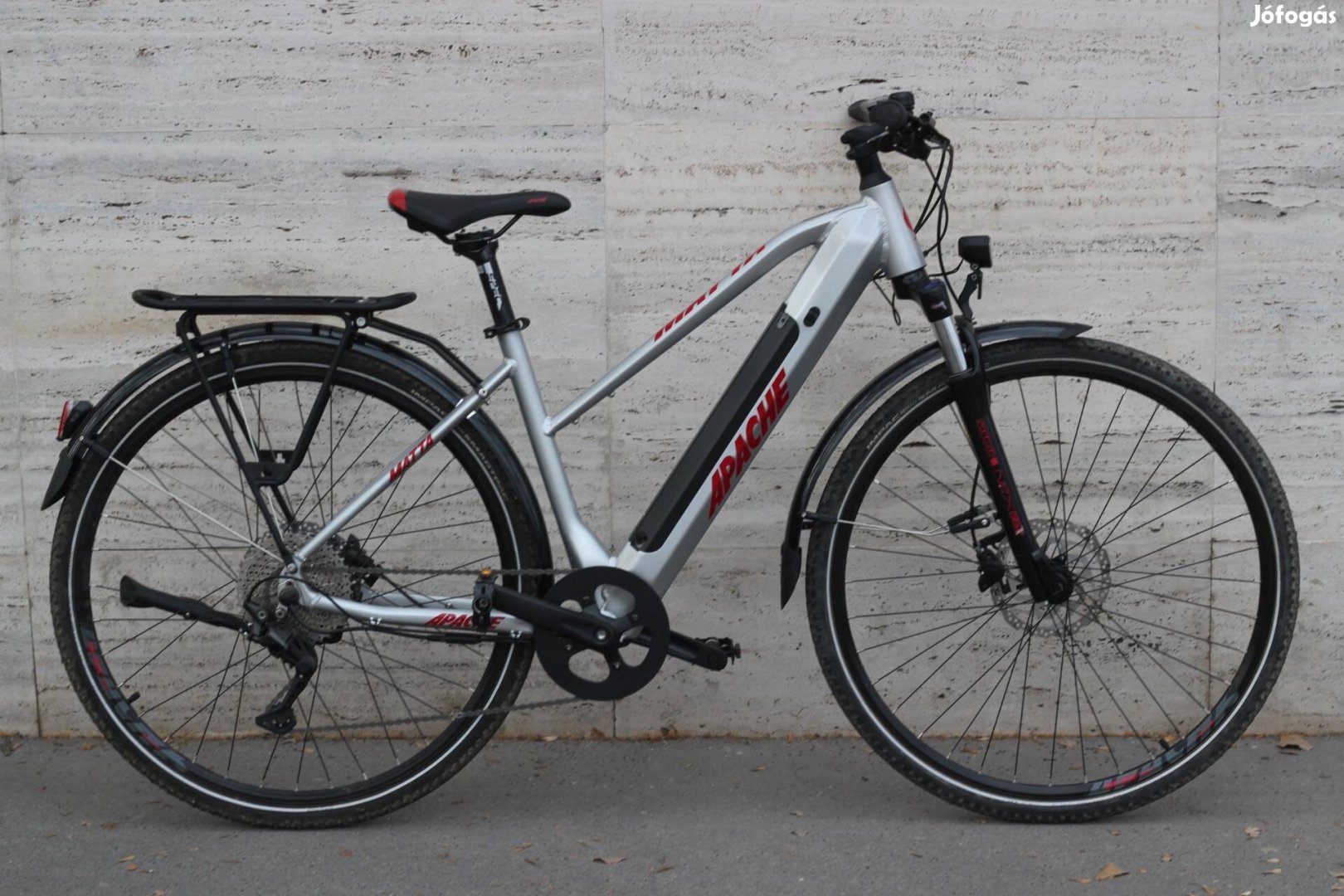 Újszerű Apache Matto Tour E5 Trekking Elektromos Kerékpár