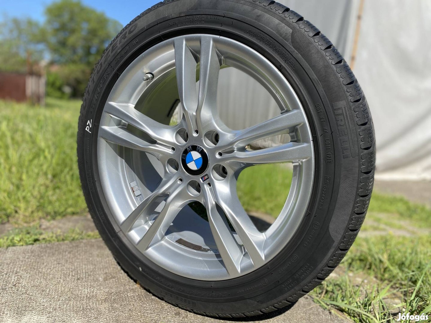 Újszerű BMW gyári 18"-os két széles alufelni szett 5x120