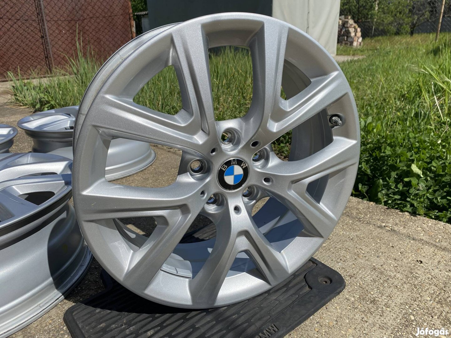 Újszerű BMW x1-x2 gyári 17"-os gyári alufelni szett 5x112