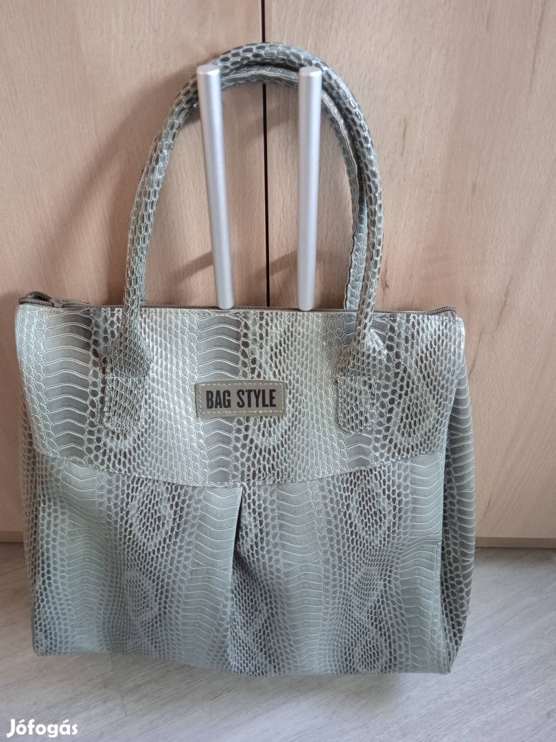 Újszerű Bag Style kézitáska 