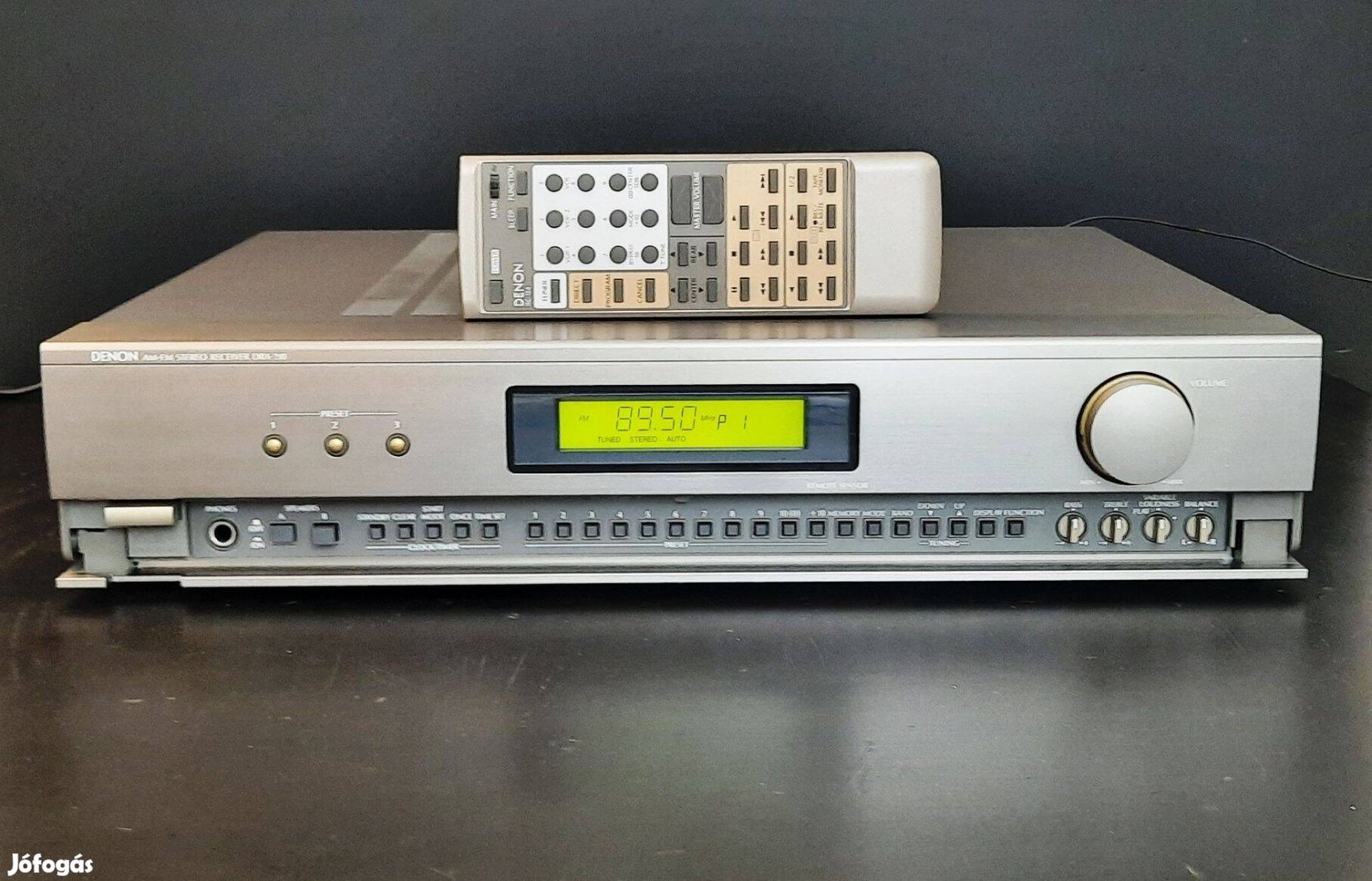 Újszerű Denon DRA-210 Slim line sztereó receiver sub kimenettel