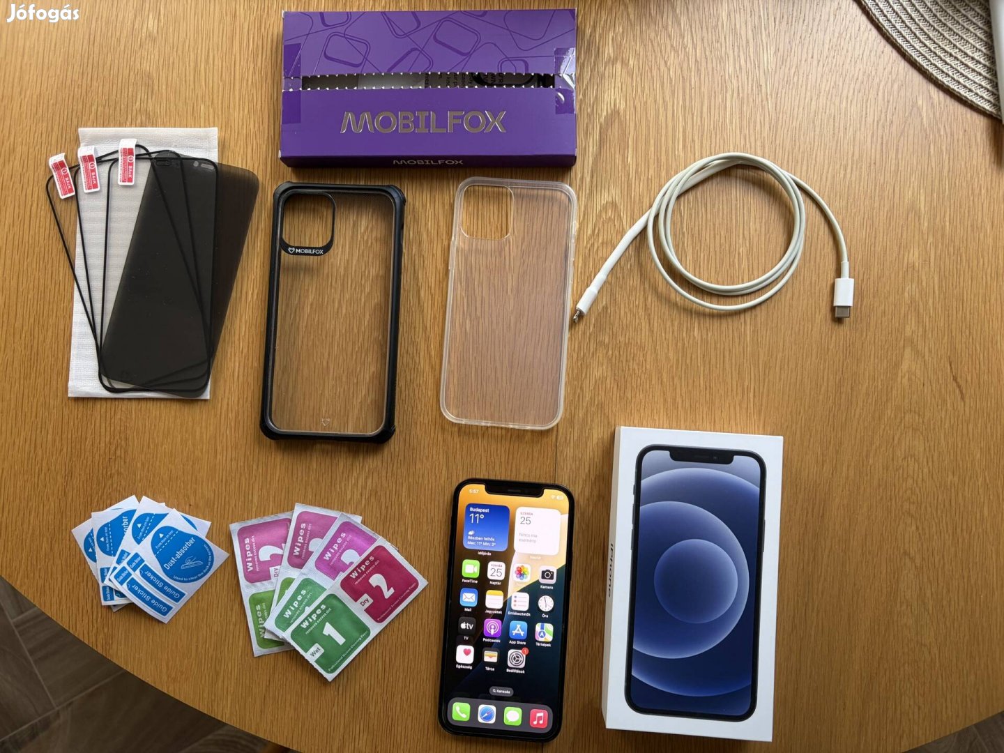 Újszerű Fekete iphone 12 64GB Kártyafüggetlen Telefon Extra