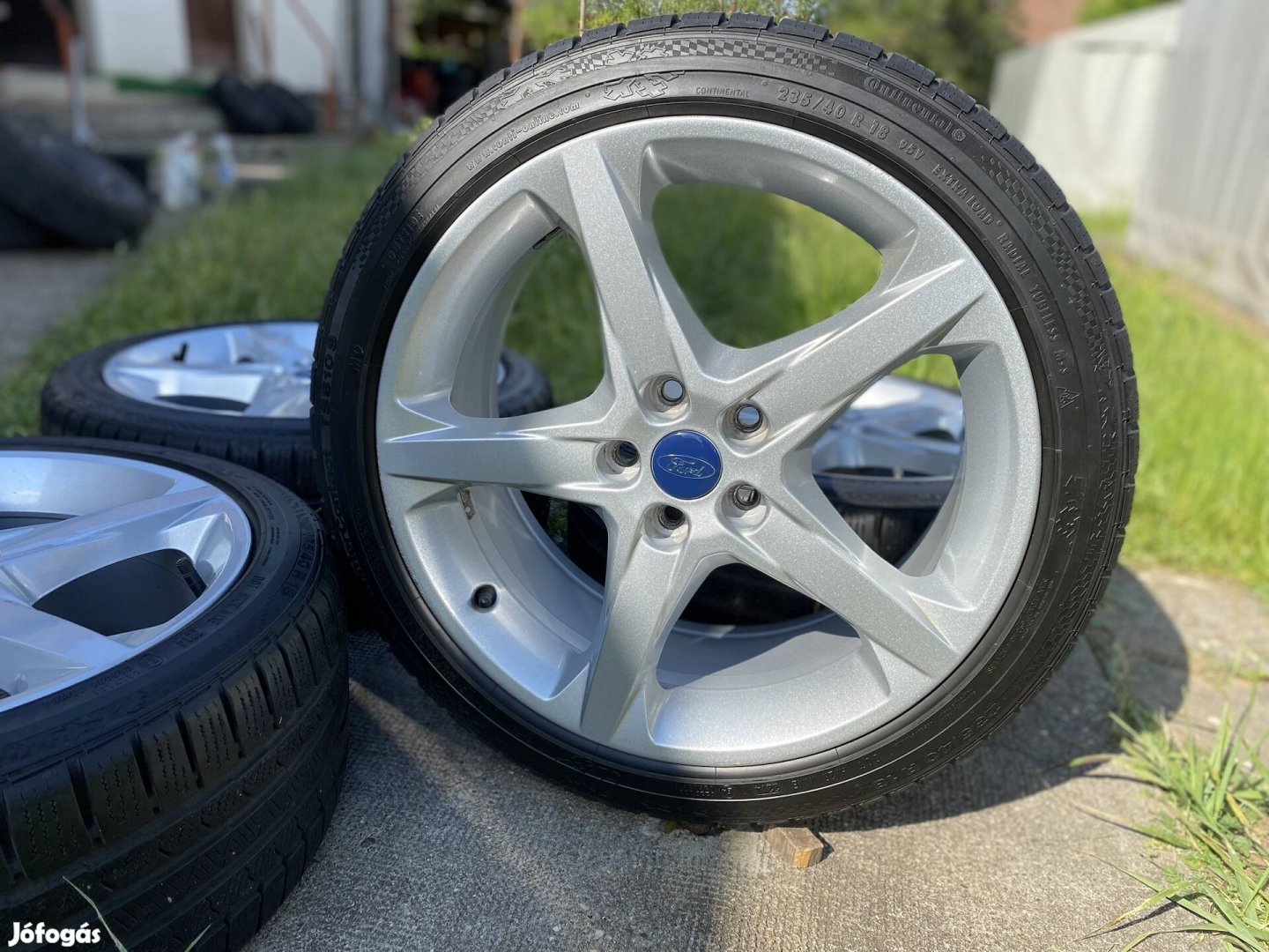 Újszerű Ford Focus 3 gyári 18"-os felni szett 5x108