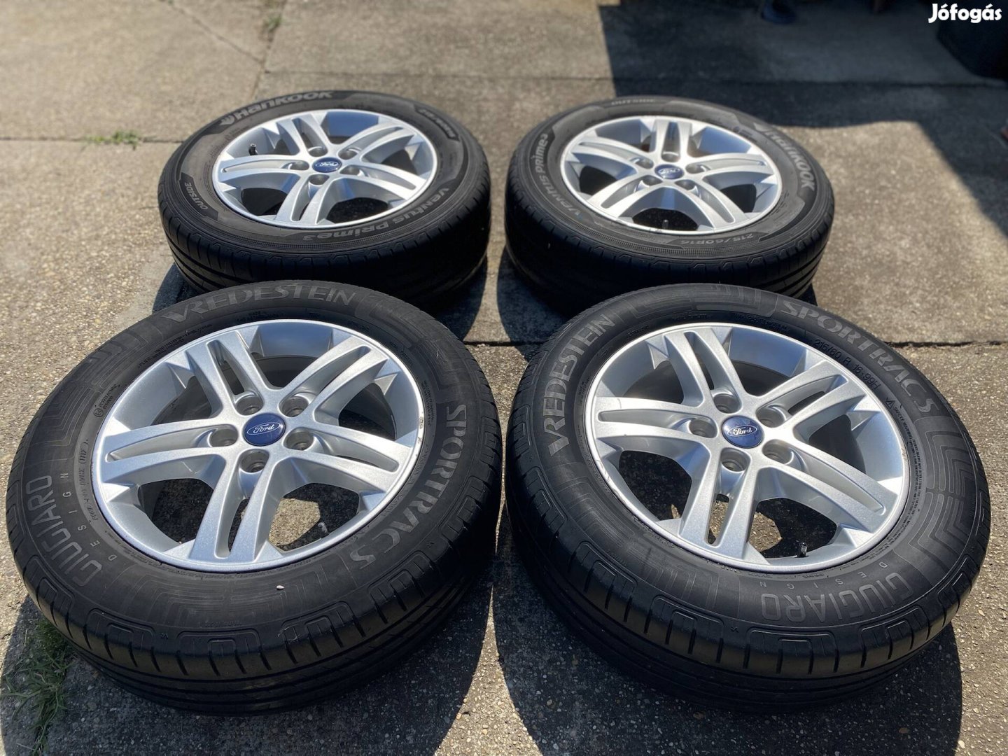 Újszerű Ford Galaxy gyári 16"-os alufelni 215/60R16
