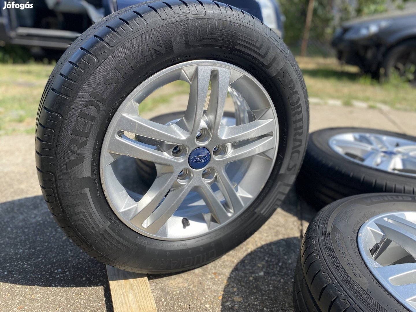 Újszerű Ford Galaxy gyári 16"-os alufelni szett 5x108