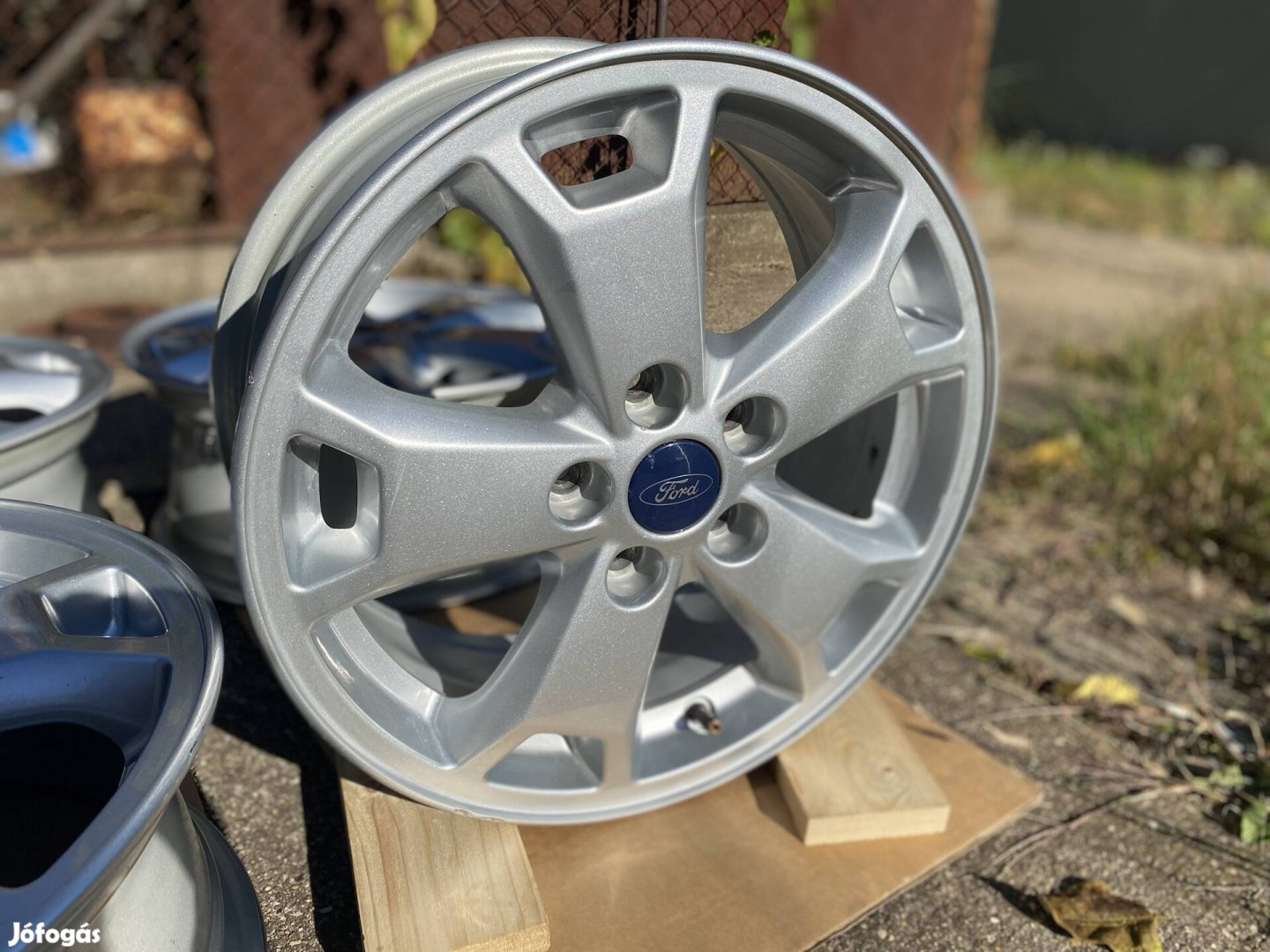 Újszerű Ford Transit Tourneo/Connect gyári 16"-os alufelni 5x108