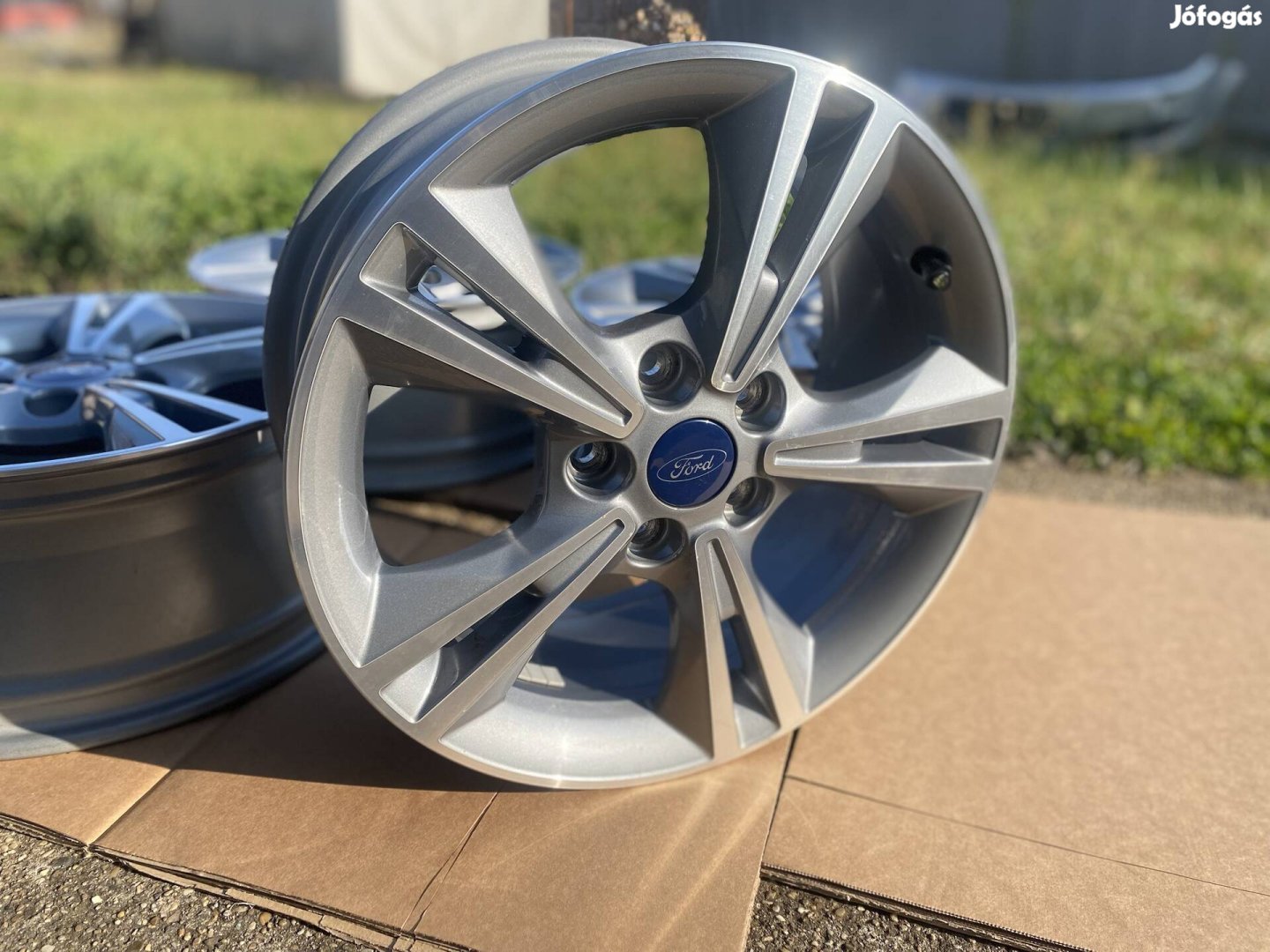 Újszerű Ford gyári 16"-os alufelni szett 5x108