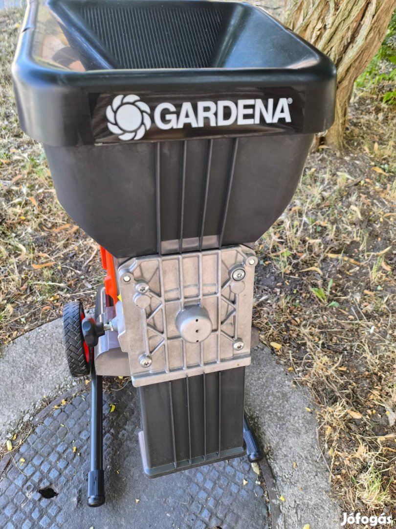 Újszerű Gardena 2,3KW-os ágdaráló ágapritó ág daráló aprító!