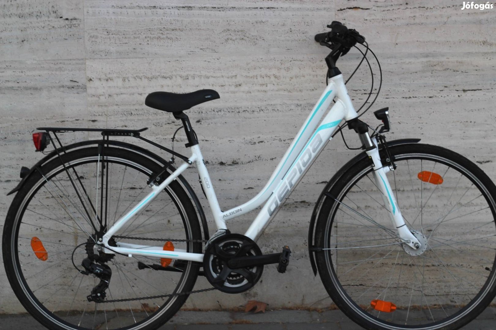 Újszerű Gepida Alboin 200 Női Trekking Kerékpár 46cm Alu