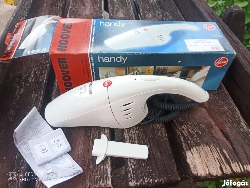 Újszerű Hoover Handy Dry Car autós szivargyújtós porszívó tartozékaiva