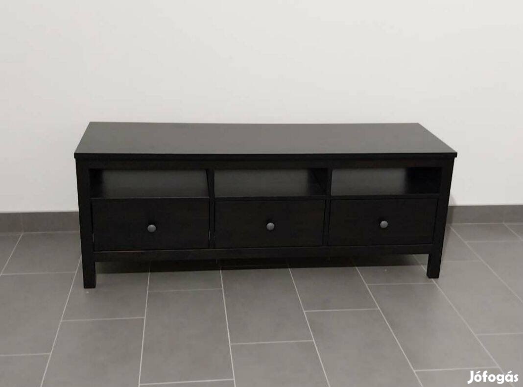 Újszerű Ikea Hemnes Tv állvány (tömör fa)