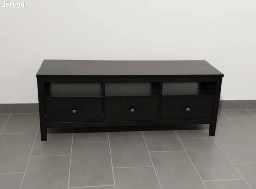 Újszerű Ikea Hemnes Tv állvány (tömör fa)