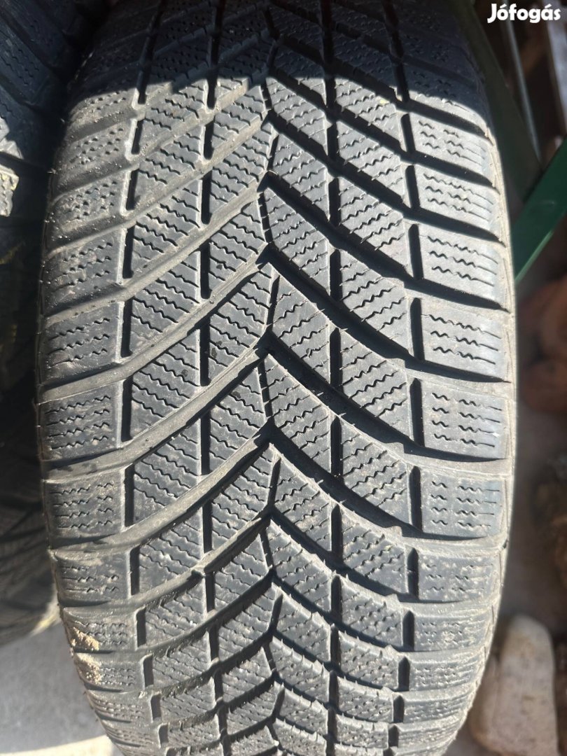 Újszerű Infinity Ecozen XL 94H téli gumi (205/55 R16)