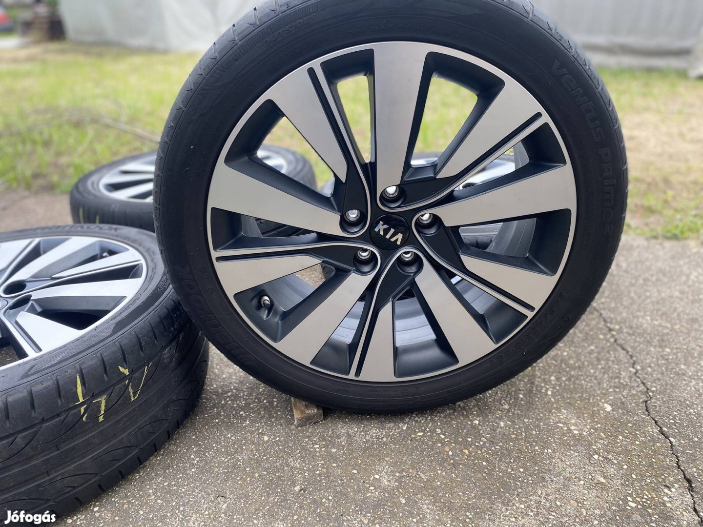 Újszerű Kia Sportage gyári 19"-os Front polír alufelni 245/45R19
