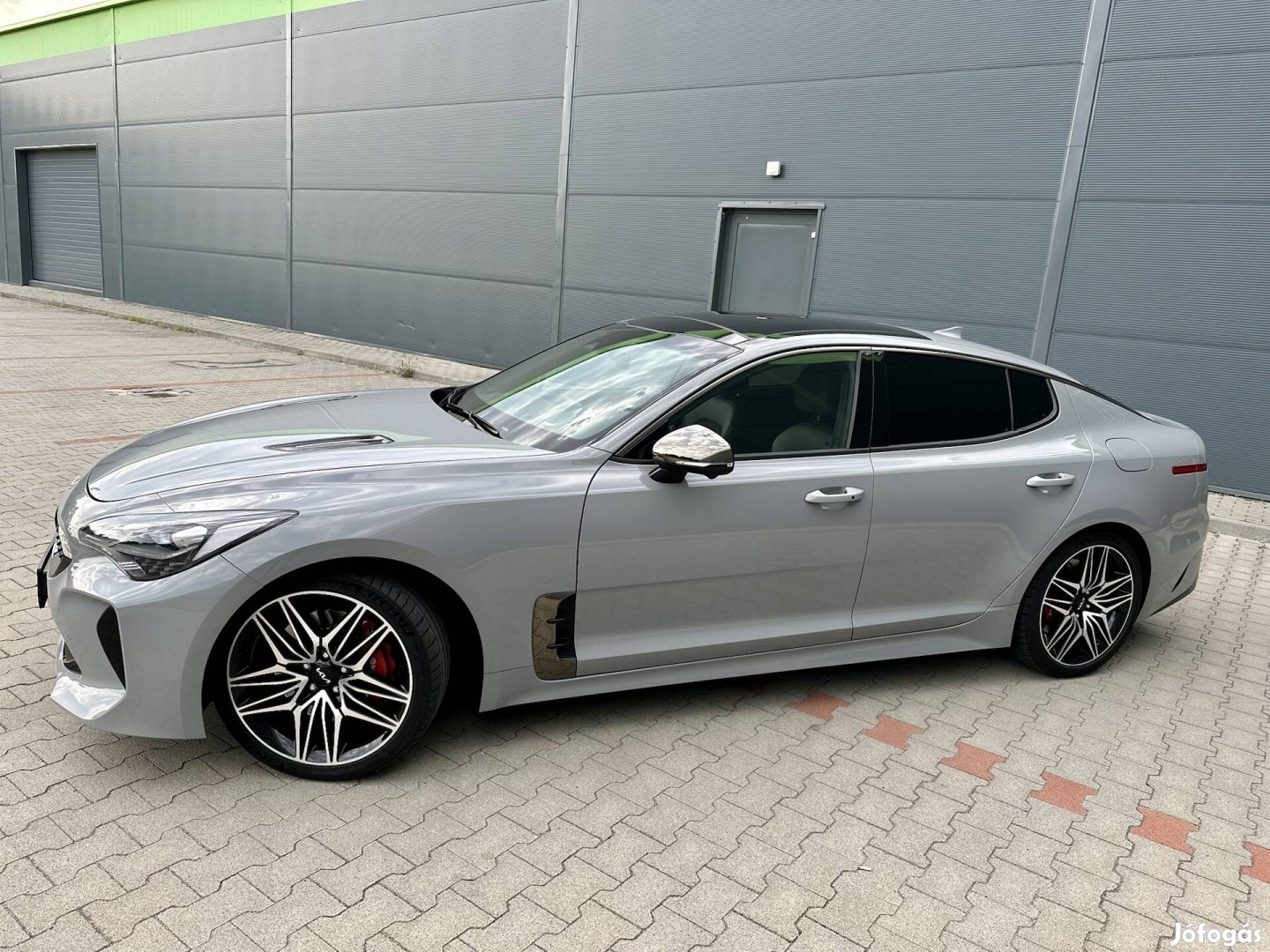 Újszerű Kia Stinger GT eladó, 2022 évj.,garanciális, faceliftes