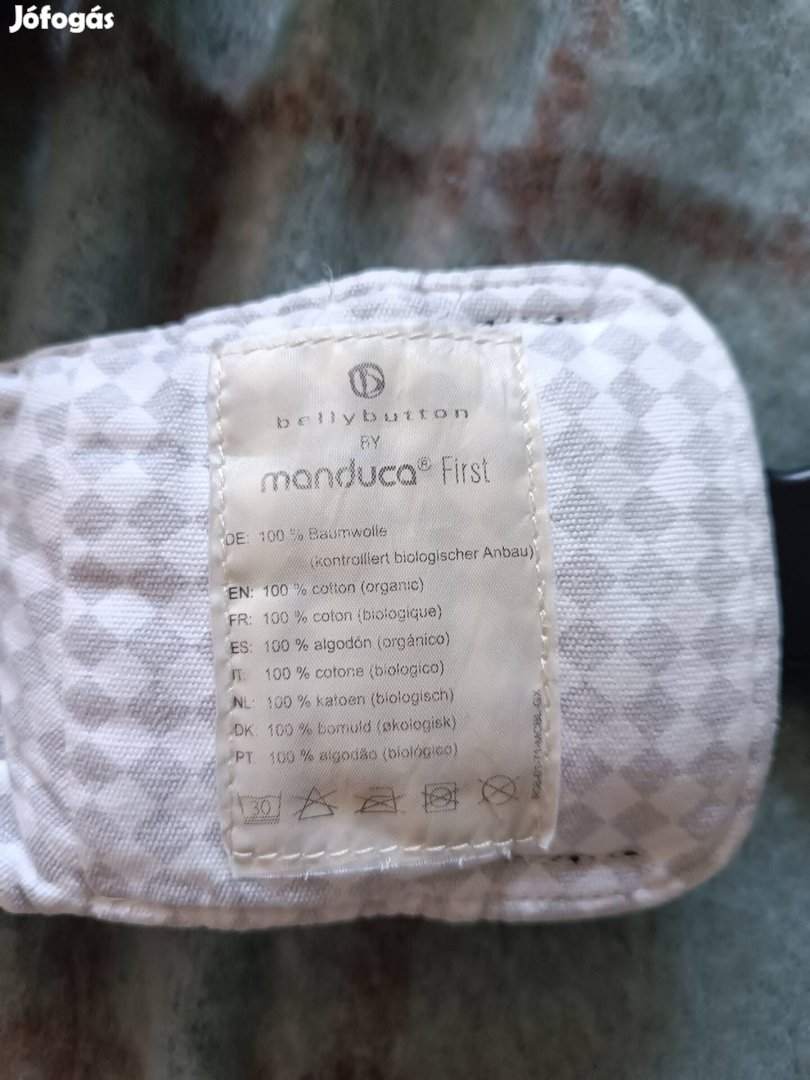 Újszerű Manduca First hordozó