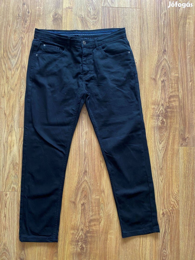 Újszerű Mln férfi farmer