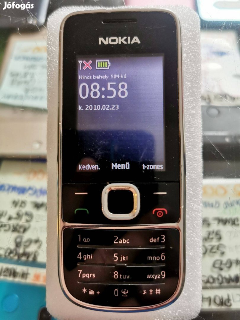 Újszerű Nokia 2700 Classic retro nyomógombos telefon telekom