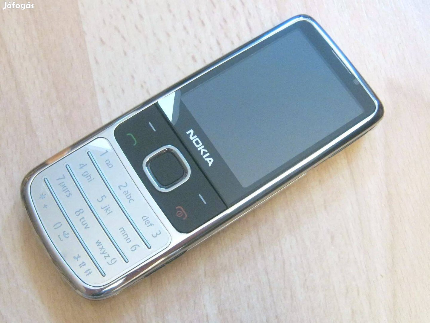 Újszerű Nokia 6700 Classic Króm kártyafüggetlen mobiltelefon telefon !