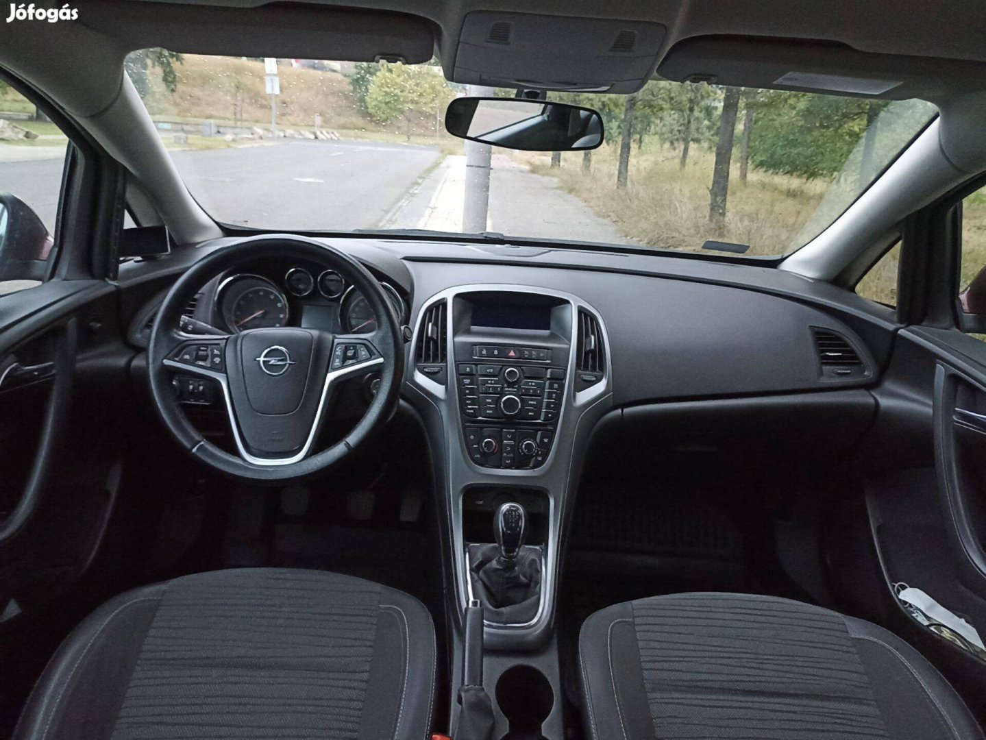 Újszerű Opel Astra J
