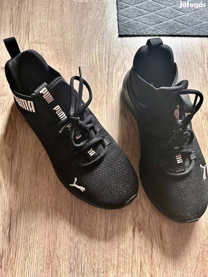 Újszerű Puma Enzo Clean fekete sportcipő