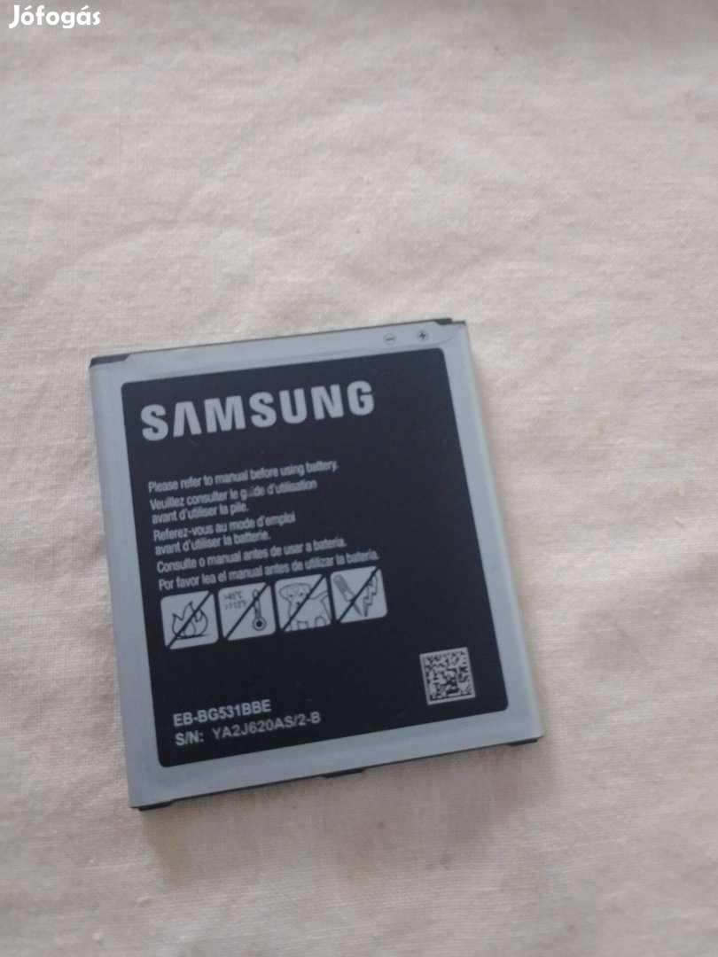 Újszerű Samsung J 3 telefon akkumulátor