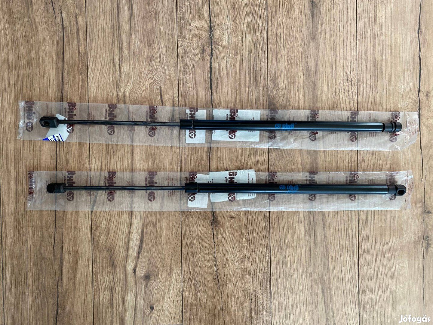 Újszerű Skoda Superb csomagtér teleszkóp 3T9827550