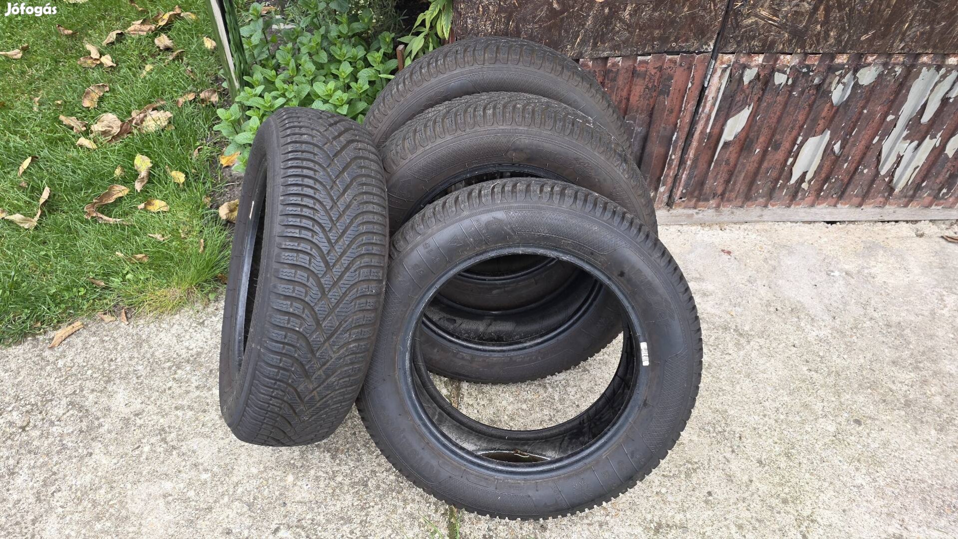 Újszerű Téli gumik 175/65R15 24év végi gyártás