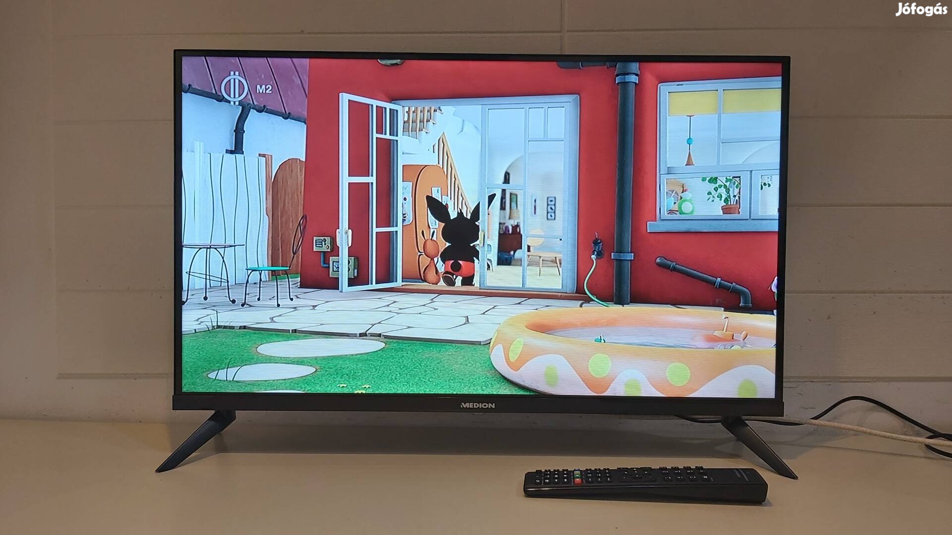 Újszerű, 82cm-es Medion LED tv eladó