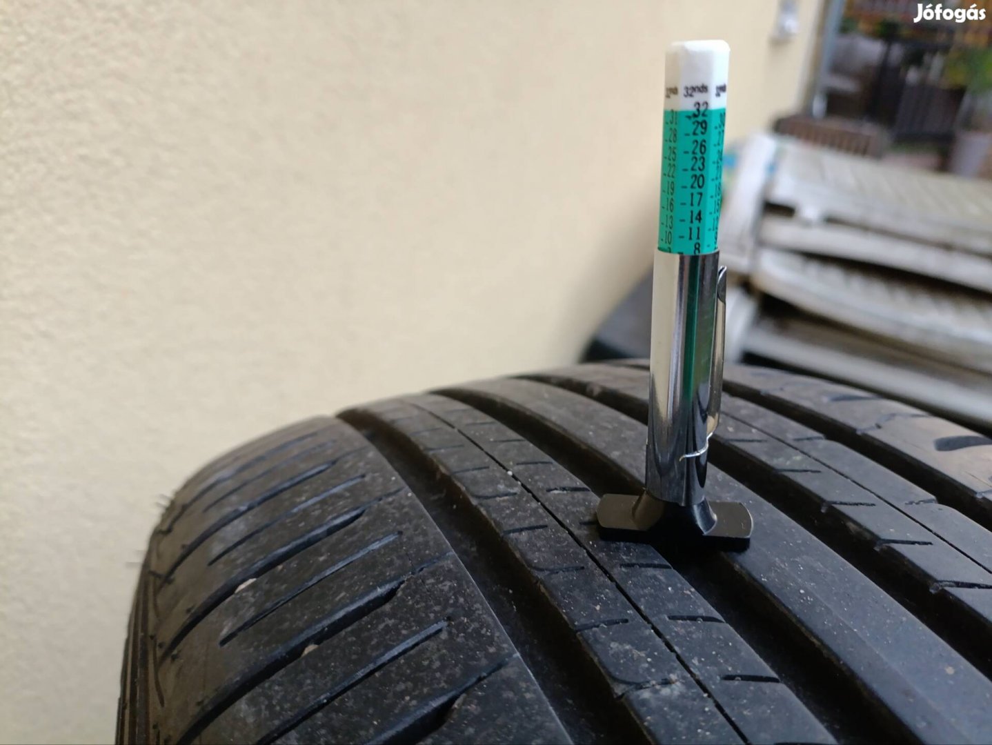 Újszerű! Falken 215/50 R18' nyári gumi 