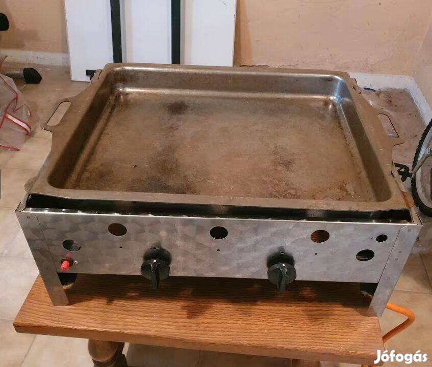 Újszerű! Féláron! Gáz pecsenyesütő pecsenye kolbász hurka lángos sütő