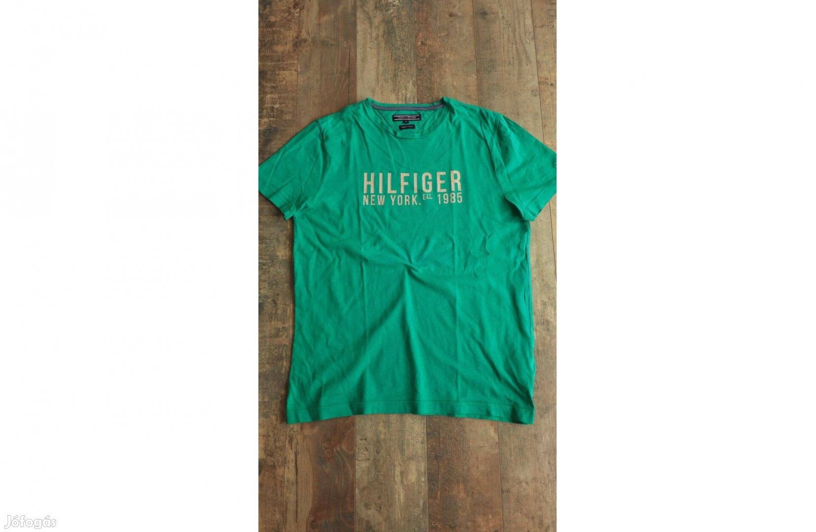 Újszerű Tommy Hilfiger férfi póló, M-es méretben