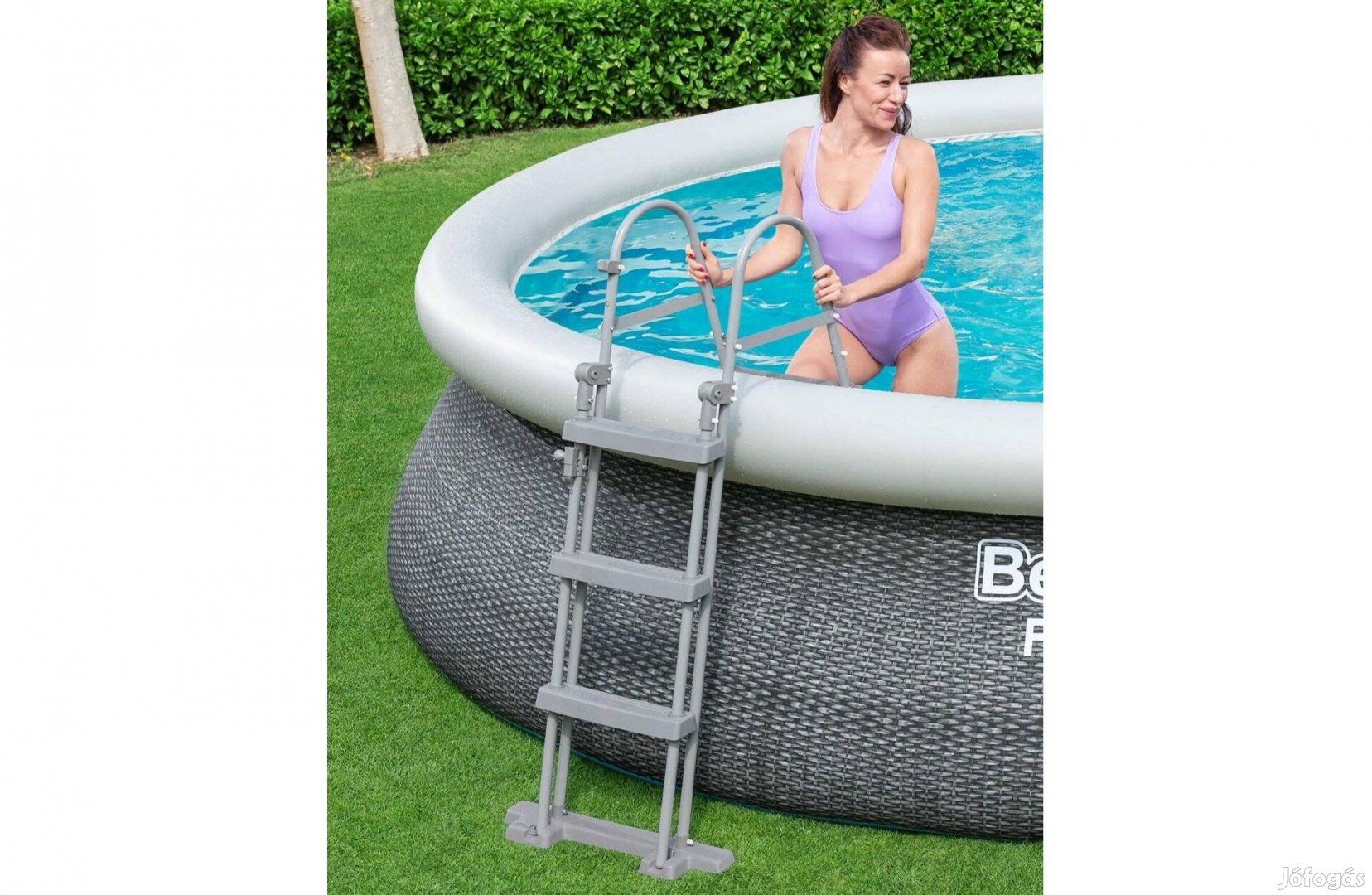 Újszerű Féláron 107 cm-es biztonsági medencelétra medence