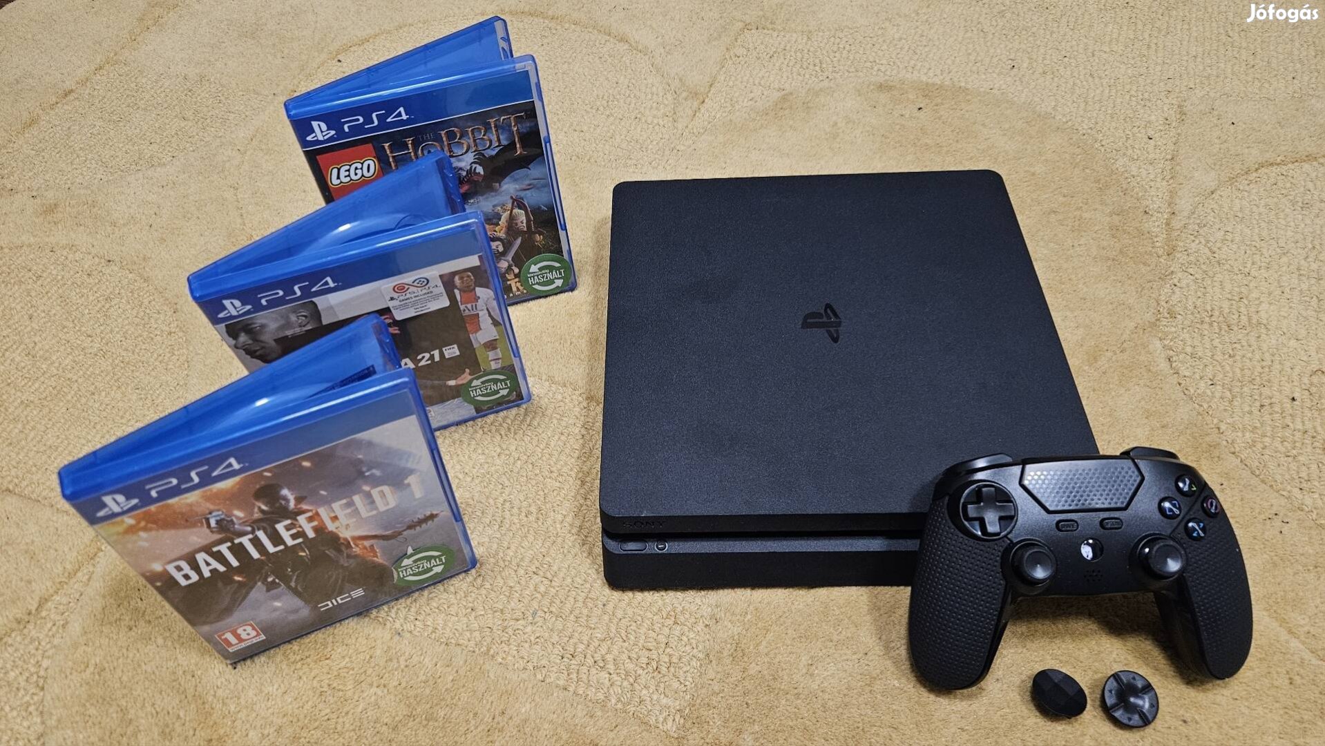 Újszerű, karcmentes Playstation 4 Slim