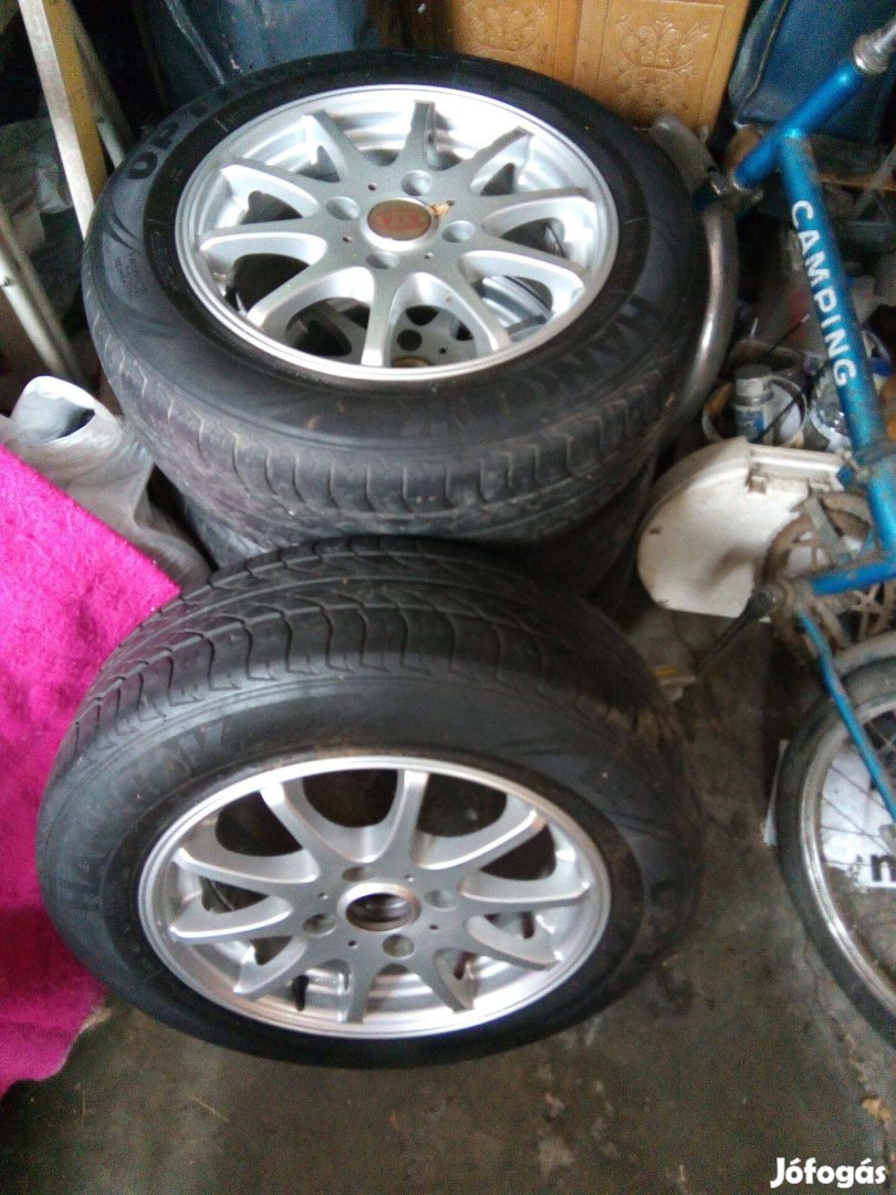 Újszerű állapotban lévő 15" alufelni garnitúra!!!