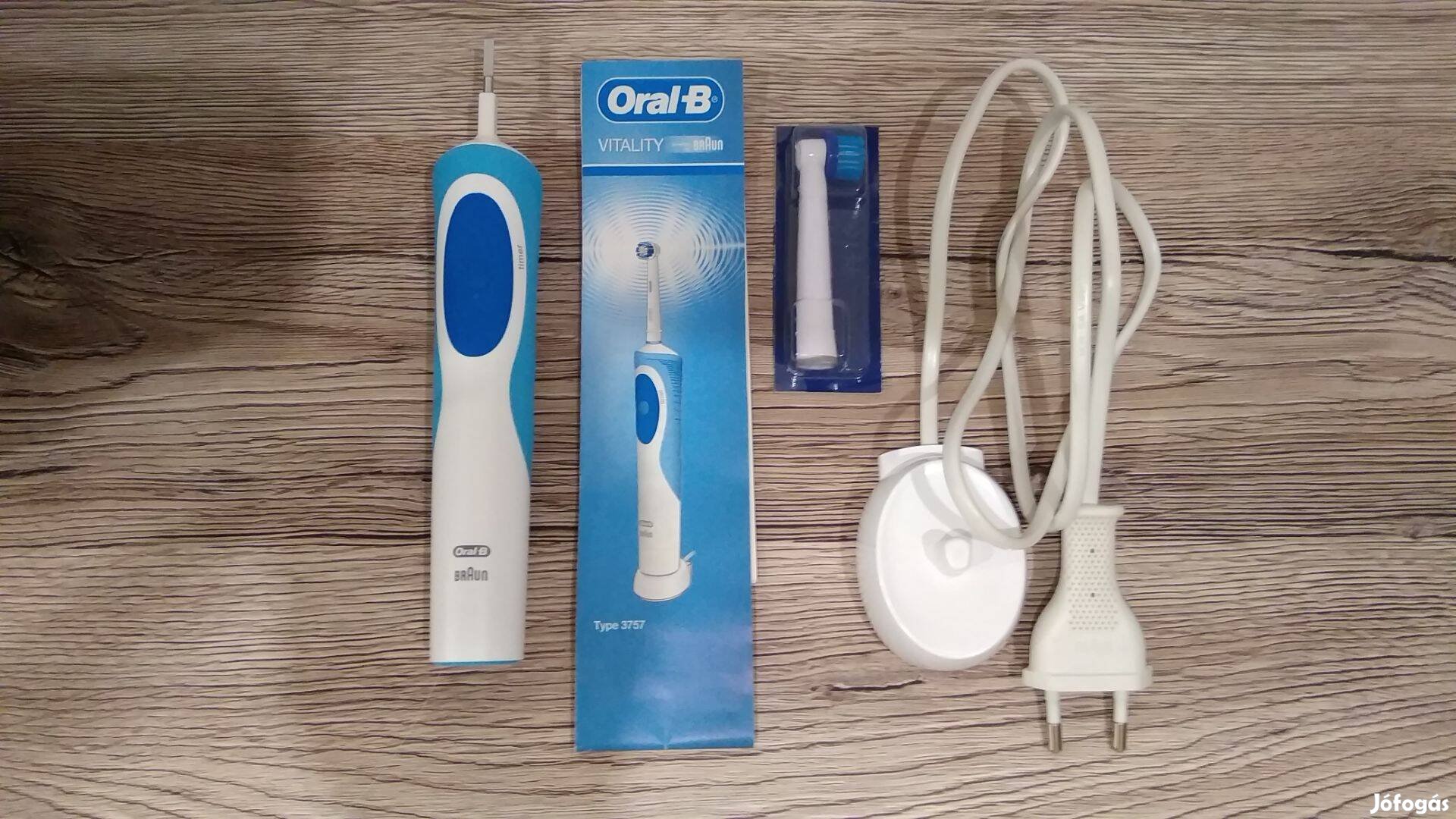 Újszerű állapotú Braun Oral-B elektromos fogkefe Oral B 3757 Vitality
