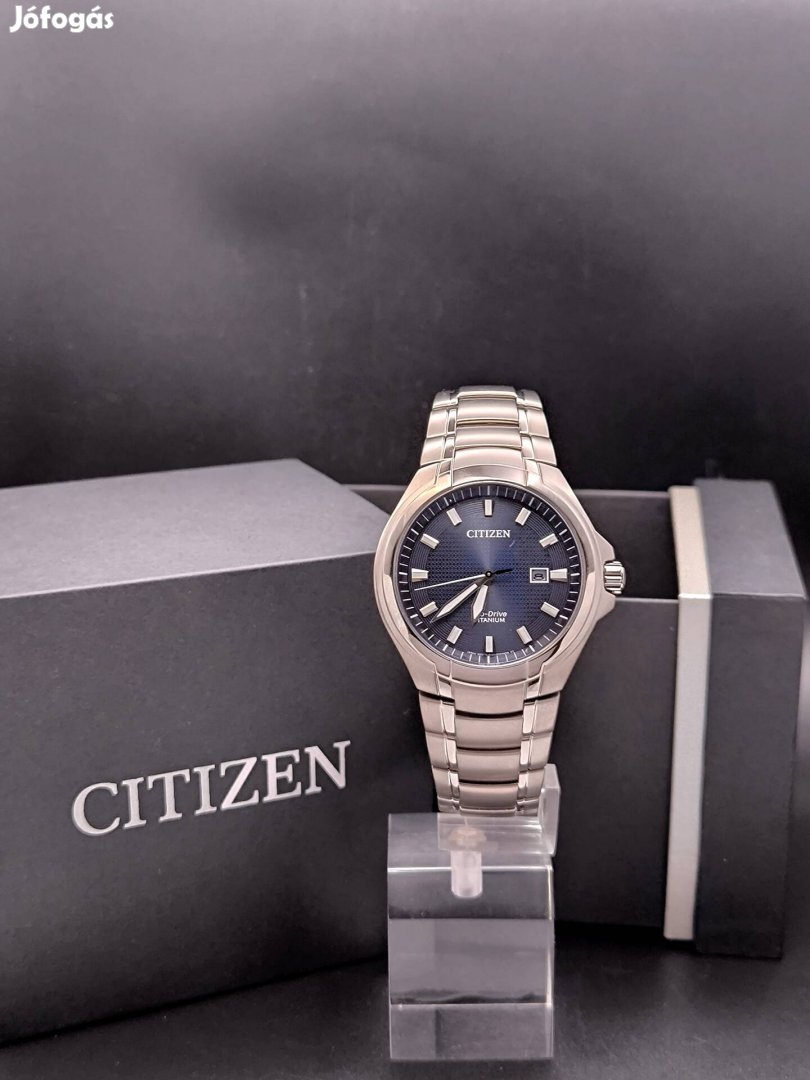 Újszerű állapotú, eredeti Citizen Titanium BM7470-84L óra