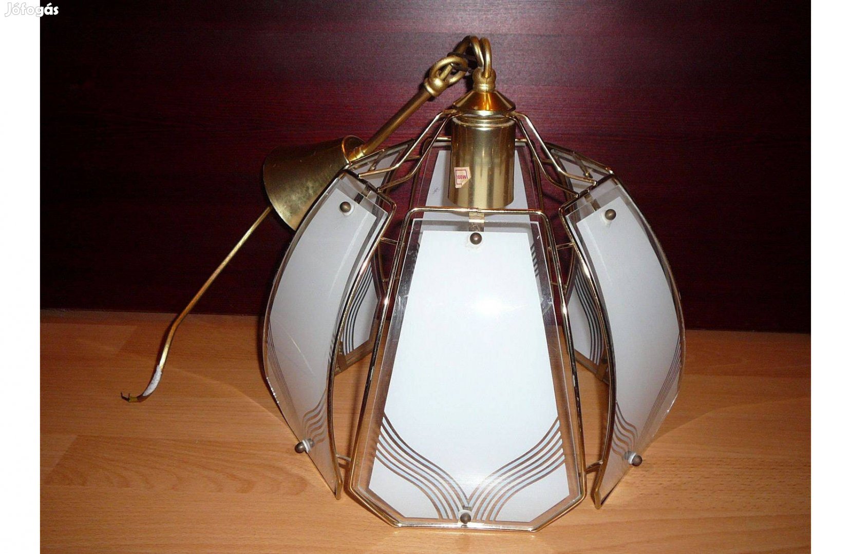 Újszerű állapotú mennyezeti lámpa, fémvázas, üveg lámpabúrával