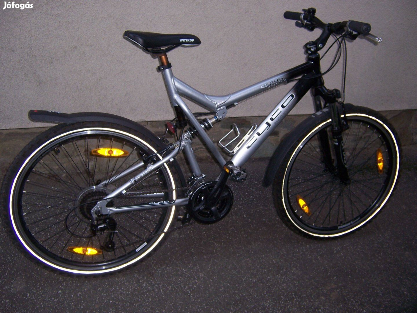 Újszerű,aluminium vázas MTB kerékpár