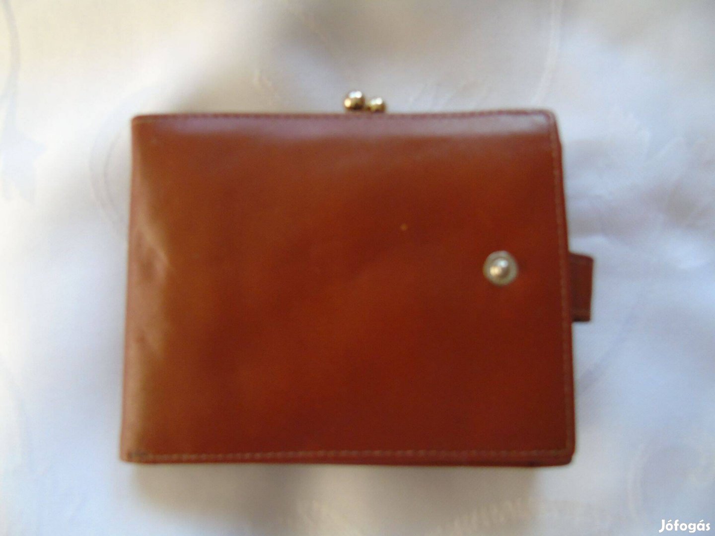 Újszerű,barna bőr irattárca pénztárca arany színű kapcsos