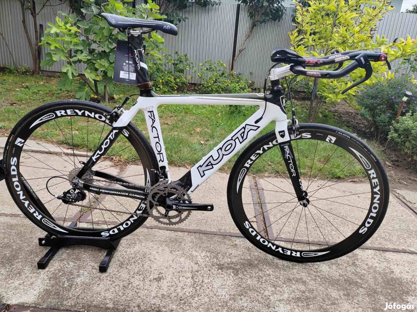 Újszerű carbon Kuota K-Factor országúti triatlon időfutam TT kerékpár